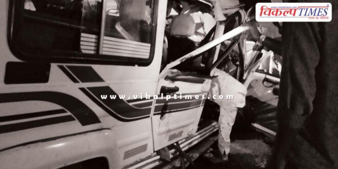 vehicle on the wrong side and collided with a tanker in sirohi