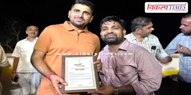MLA Ravindra Singh Bhati honored Dr. Ganpat in barmer