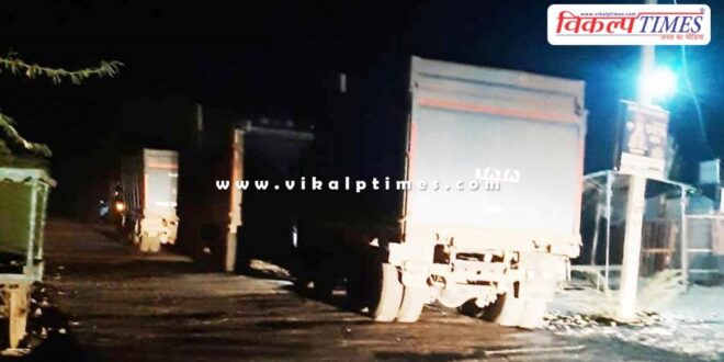 gravel transportation starts as evening falls in sawai madhopur