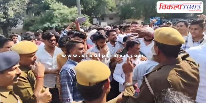 Rally taken out in support of Naresh Meena Deoli Uniara