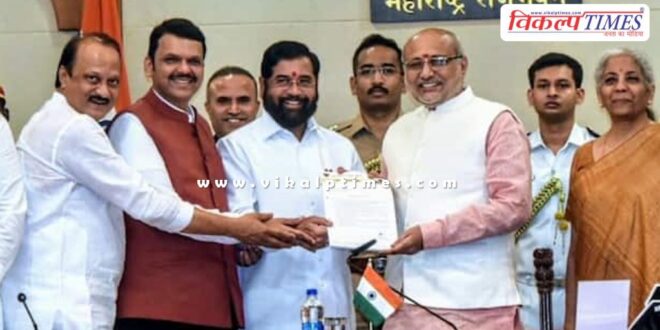 Devendra Fadnavis claims to form government of Maharashtra