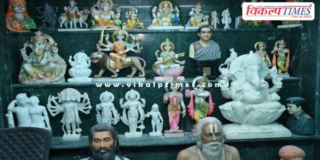 Handicraftman Babulal brought fame to bans Torda village in the field of sculpture Sawai Madhopur