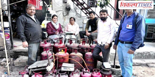 Big action by logistics department on domestic gas cylinders in jaipur