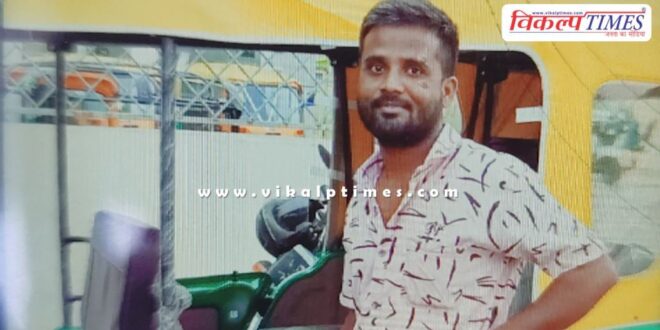 Auto Accident in DCM Road Kota