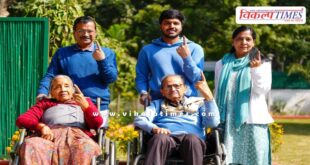 Delhi Elections 2025 Arvind Kejriwal voted with his parents and wife