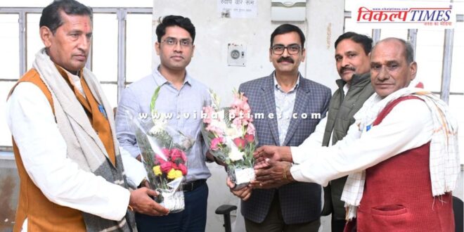 Heartfelt farewell given to Zila Parishad CEO Dhara Singh Meena Sawai Madhopur