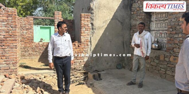 ACEO Sawai Madhopur Shailendra Singh did a surprise inspection in chauth ka barwara