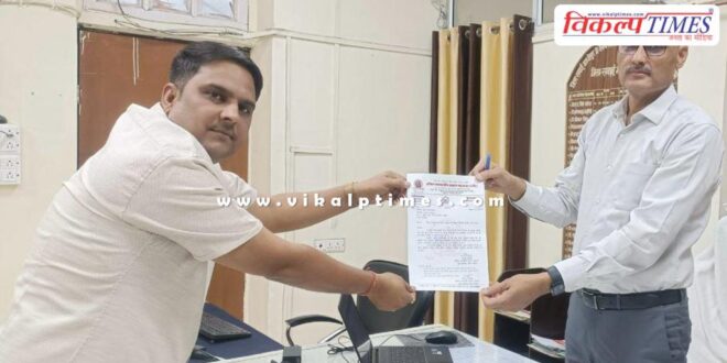 Memorandum submitted for action against filmmaker Anurag Kashyap in sawai madhopur