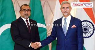 India gave financial help to Maldives