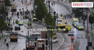 Major accident in Liverpool, England, car went out of control during football victory parade