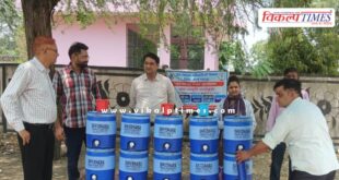 Quenched the thirst of passersby by setting up a water stall in sawai madhopur