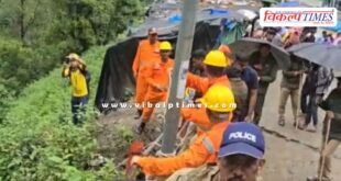landslide on the Kedarnath Yatra route