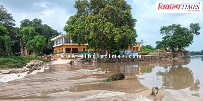 Banas culvert broken near Bhuri pahadi Sawai madhopur