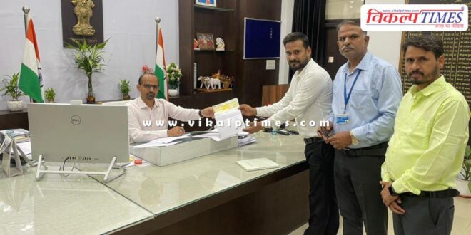 The school will get a development grant of 2 lakh 75 thousand rupees with public cooperation