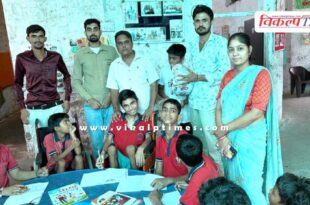 Social worker Manoj Parashar interacted with handicapped children in sawai madhopur