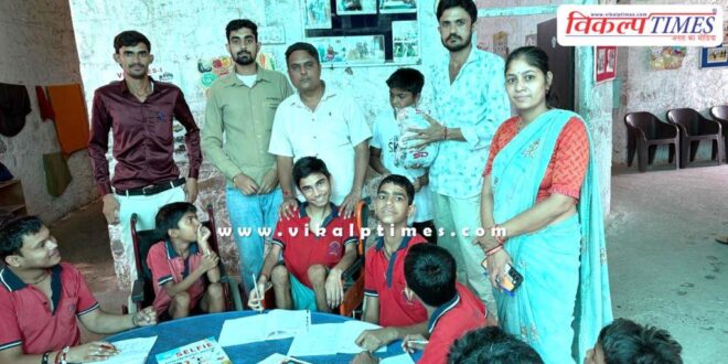 Social worker Manoj Parashar interacted with handicapped children in sawai madhopur