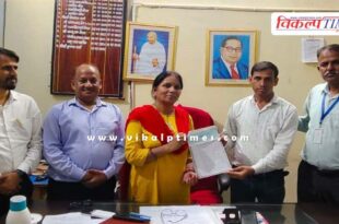 A cheque of 40 thousand was handed over for the development of School in sawai madhopur