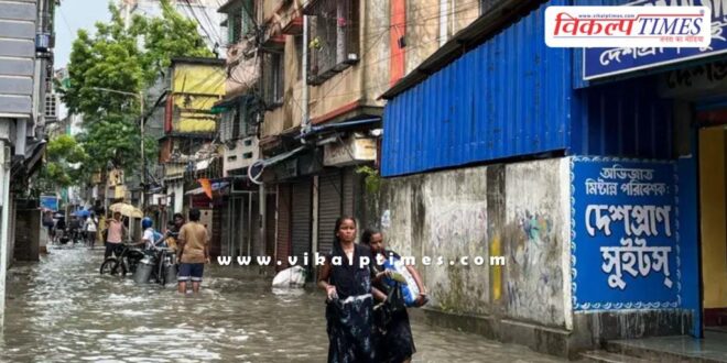 Heavy rains in Kolkata cause waterlogging at many places