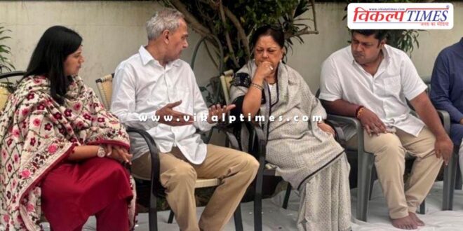 Former CM Vasundhara Raje reached the residence of MP Harish Meena in Jaipur.