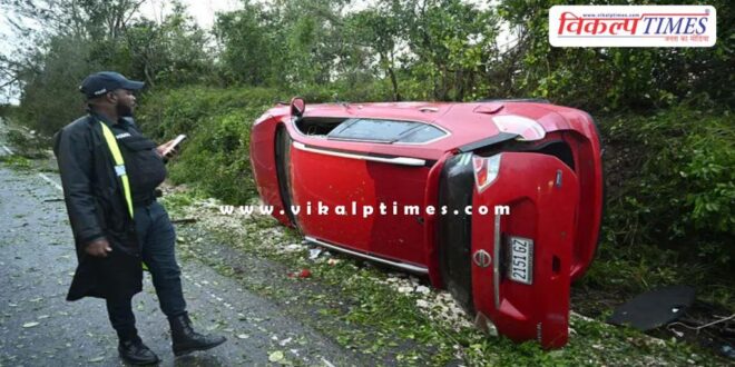 Hurricane Melissa causes power outages and phone service in much of Jamaica