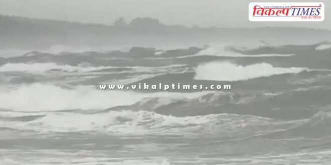 Meteorological Department give this information about Cyclone Montha in the Bay of Bengal