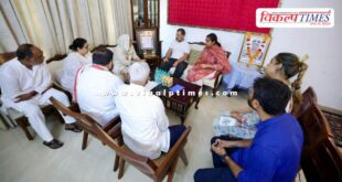 Rahul Gandhi meets the family of IPS Y Puran Kumar in chandigarh