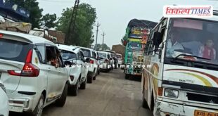 Several kilometers long jam in Kushtala in Sawai Madhopur