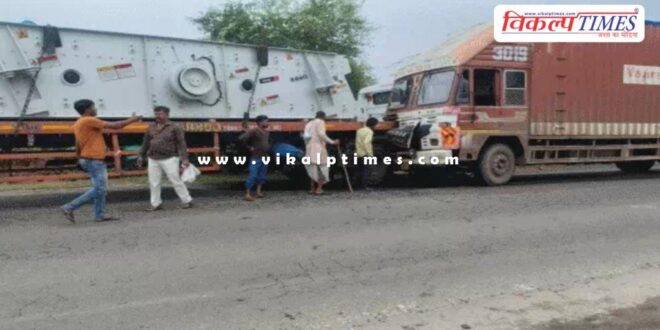 Truck and trailer accident on lalsot kota mega highway in bundi