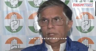 Congress leader pawan khera reaction on Nitish's swearing ceremony