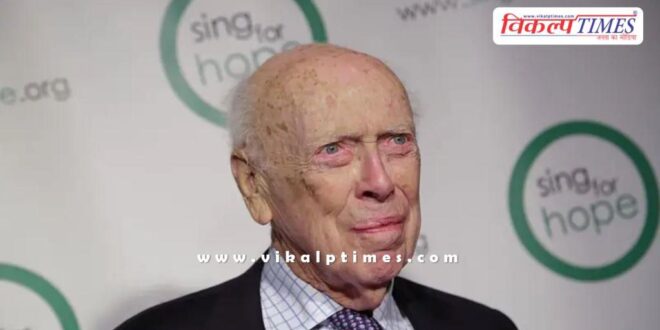 James Watson, who discovered the DNN structure, passed away