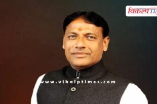 Pramod Jain Bhaiya is ahead by around 7200 votes.