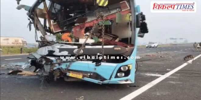Sleeper Bus Accident in kethun Delhi Mumbai Express Way Kota
