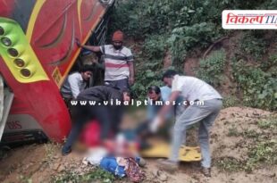 Bus full of passengers falls into ditch in Andhra Pradesh
