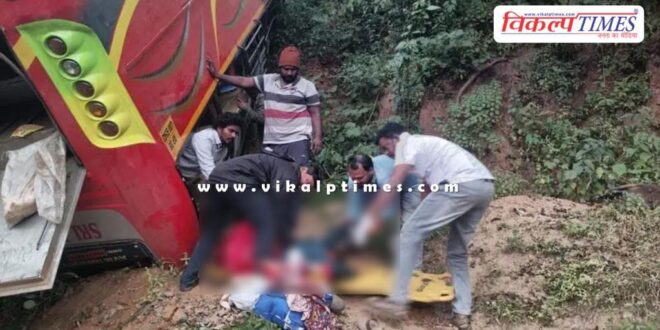 Bus full of passengers falls into ditch in Andhra Pradesh