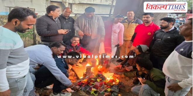 Chinese manjha is being sold indiscriminately in Kota.