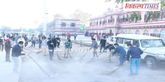 Historic Shramdaan at Sawai Madhopur Railway Station