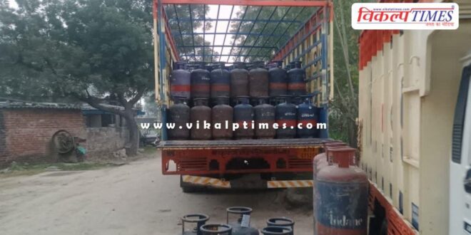 Major action against gas refilling, 740 commercial cylinders recoverd in jaipur