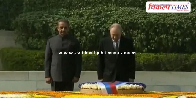 President Putin pays tribute to Mahatma Gandhi