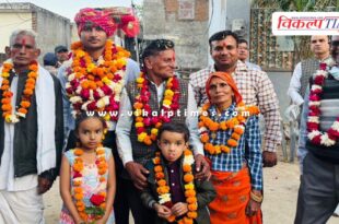 Sanjay Barwal, who returned home after securing 147th rank in UPSC ESE-2025, was given a grand welcome at the railway station.