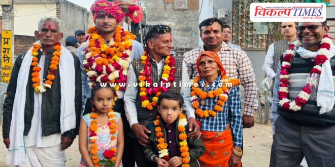 Sanjay Barwal, who returned home after securing 147th rank in UPSC ESE-2025, was given a grand welcome at the railway station.