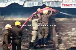Fire breaks out in two warehouses in Kolkata