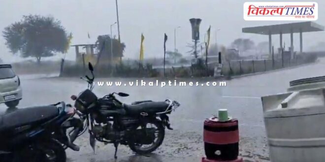 Rain with strong winds in sawai madhopur
