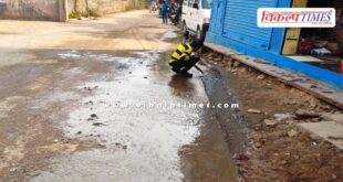 citizens are troubled due to drain water coming on the roads in todra sawai madhopur