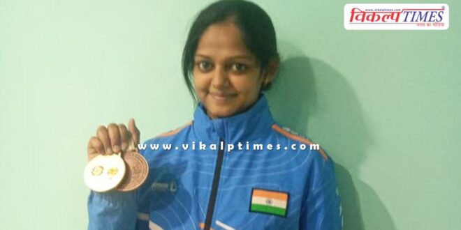 India's Meghna Sajjanar won bronze medal in Asian Shooting Championship