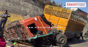 Truck falls 20 feet from Jaipur Expressway