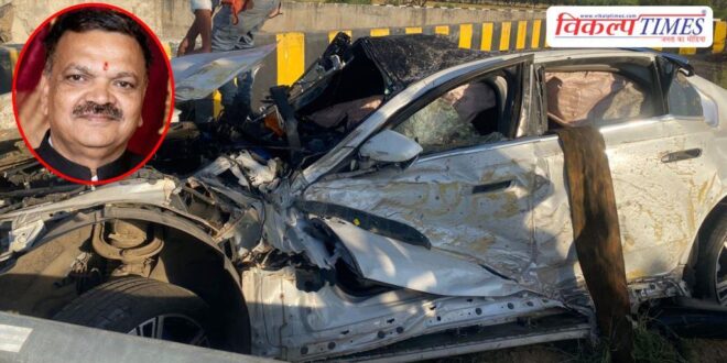 Road accident in Alwar Shakun Group MD Vallabh Maheshwari BMW overturns