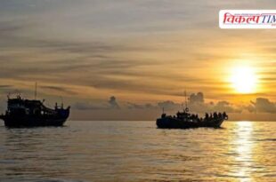 Boat carrying migrants capsizes in Indian Ocean