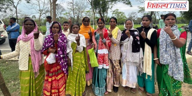 Voting continues in Assam, Kerala and Puducherry