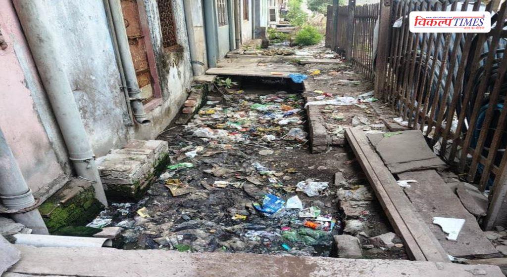 Crores spent... yet drains remain choked with garbage in sawai madhopur Vikalp Times