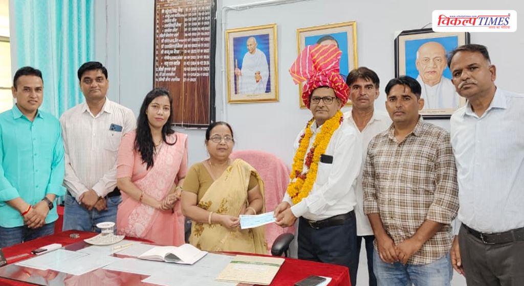 Retired bank manager donates 10 lakh for the development of a government school Binjari Sawai Madhopur Vikalp Times